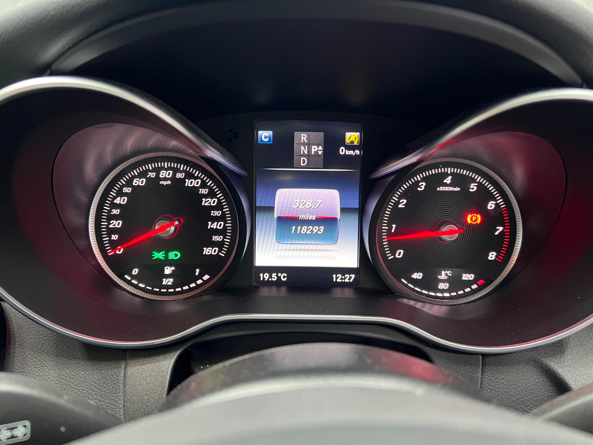 Mercedes-Benz C Class view 18