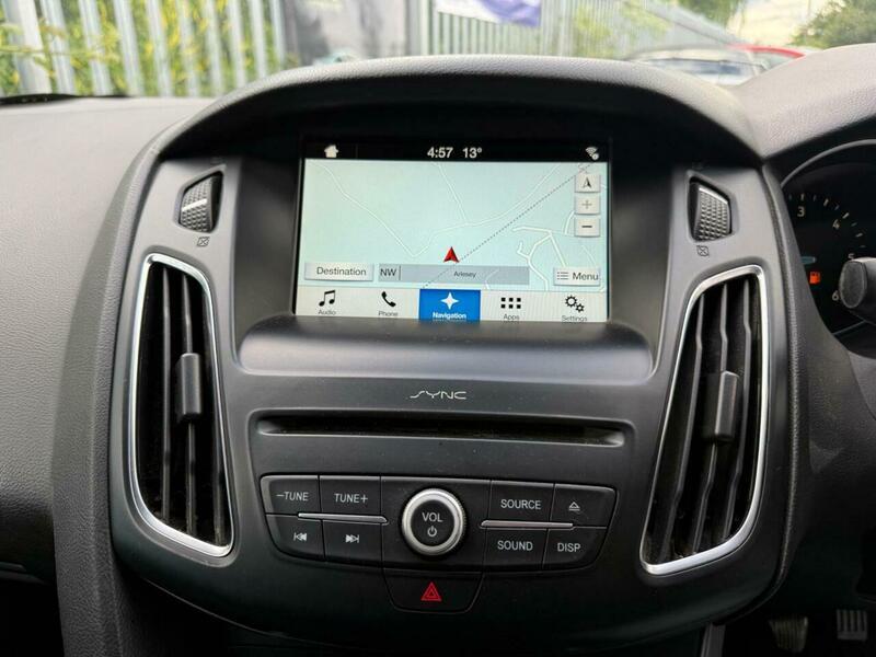 2017 Ford Focus image 23