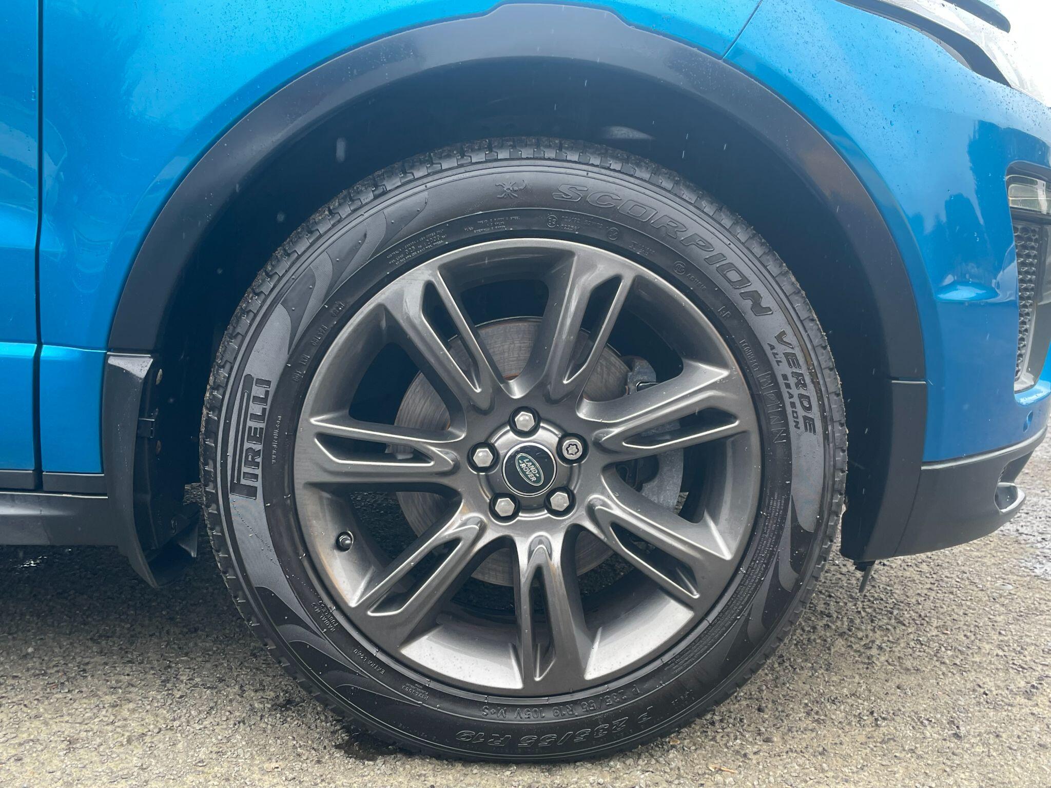 Land Rover Range Rover Evoque view 16
