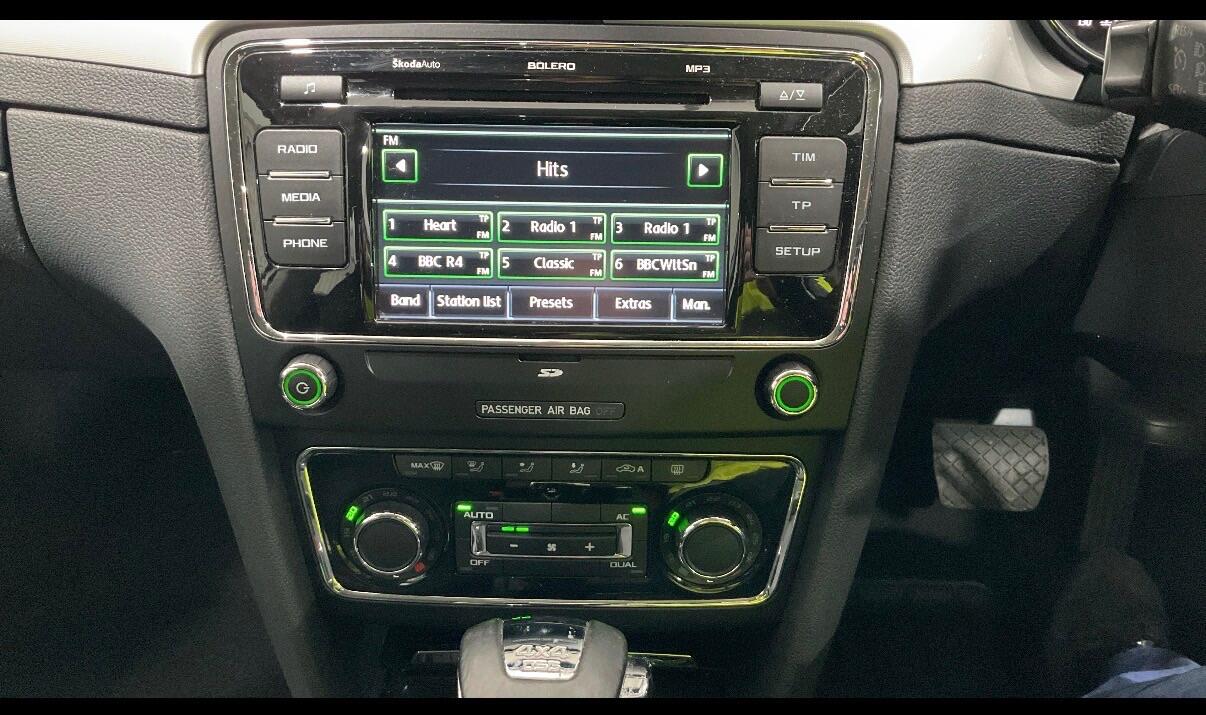 Skoda Superb view 5