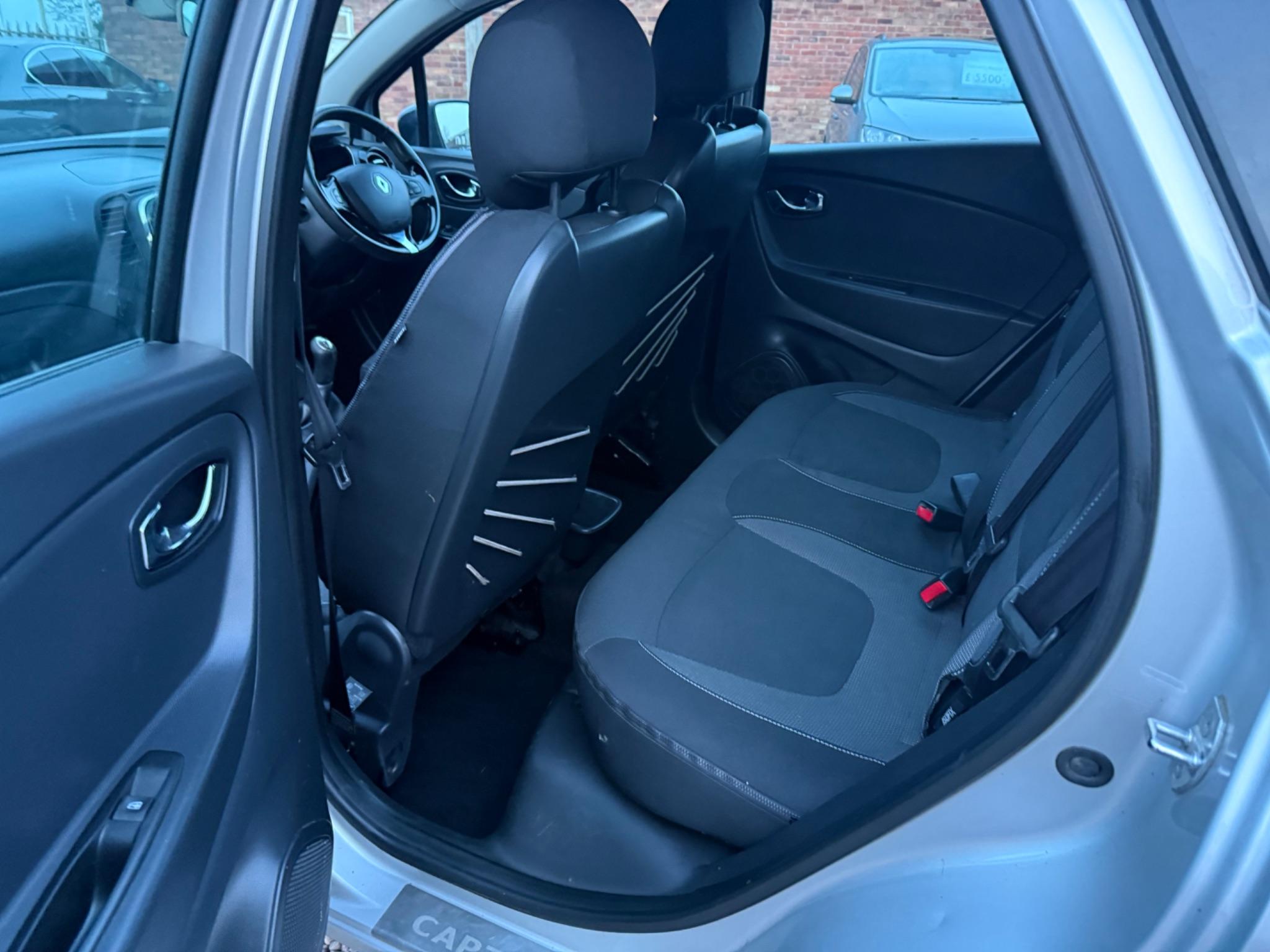 Renault Captur view 25