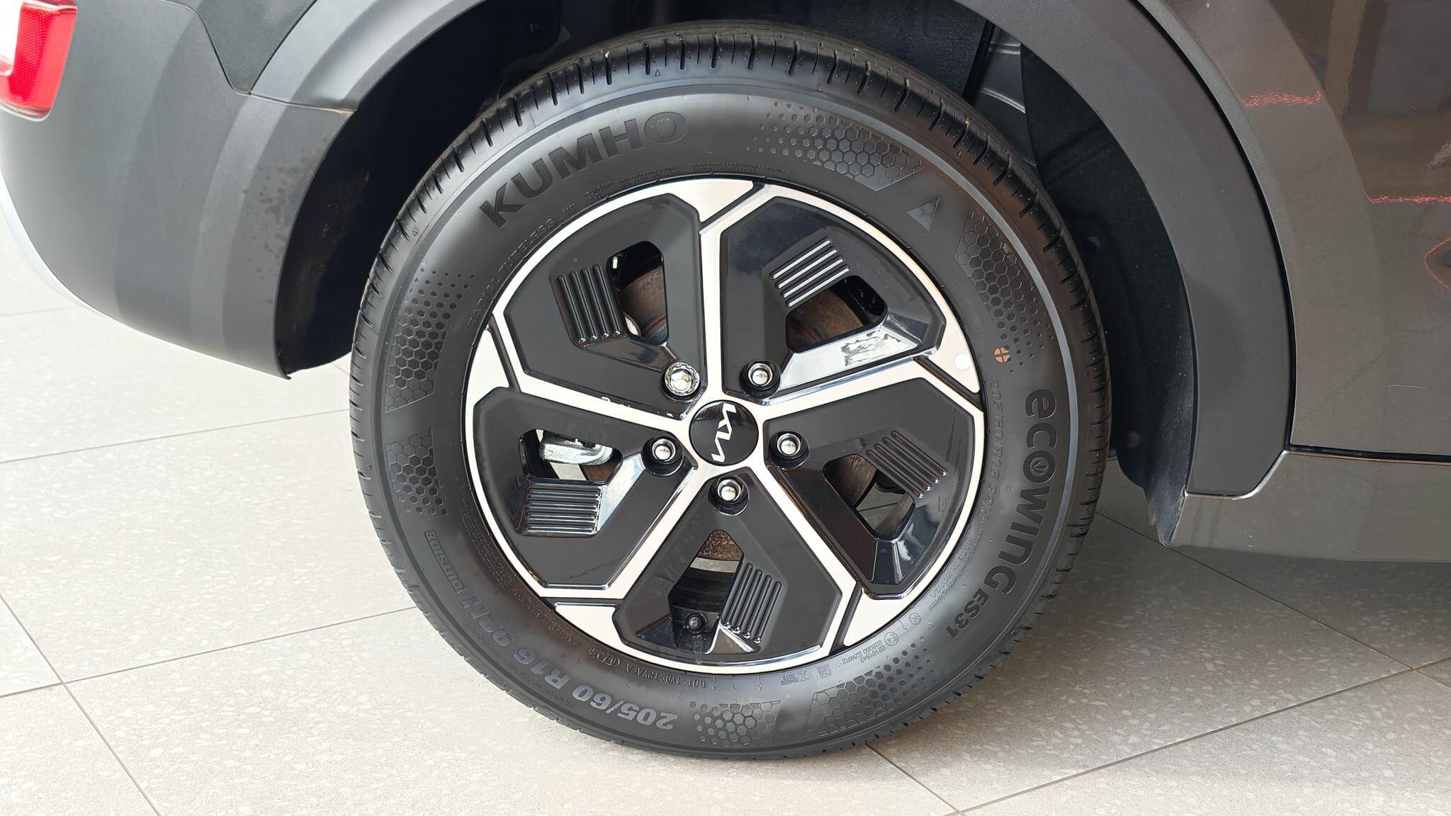 Kia Niro view 8