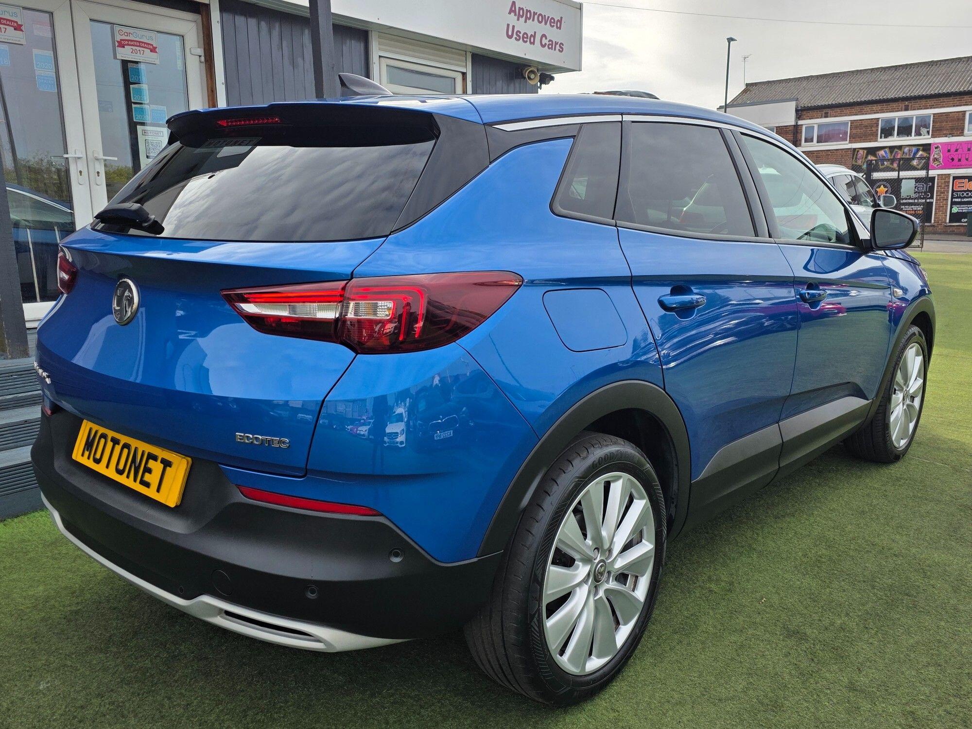 Vauxhall Grandland X view 7