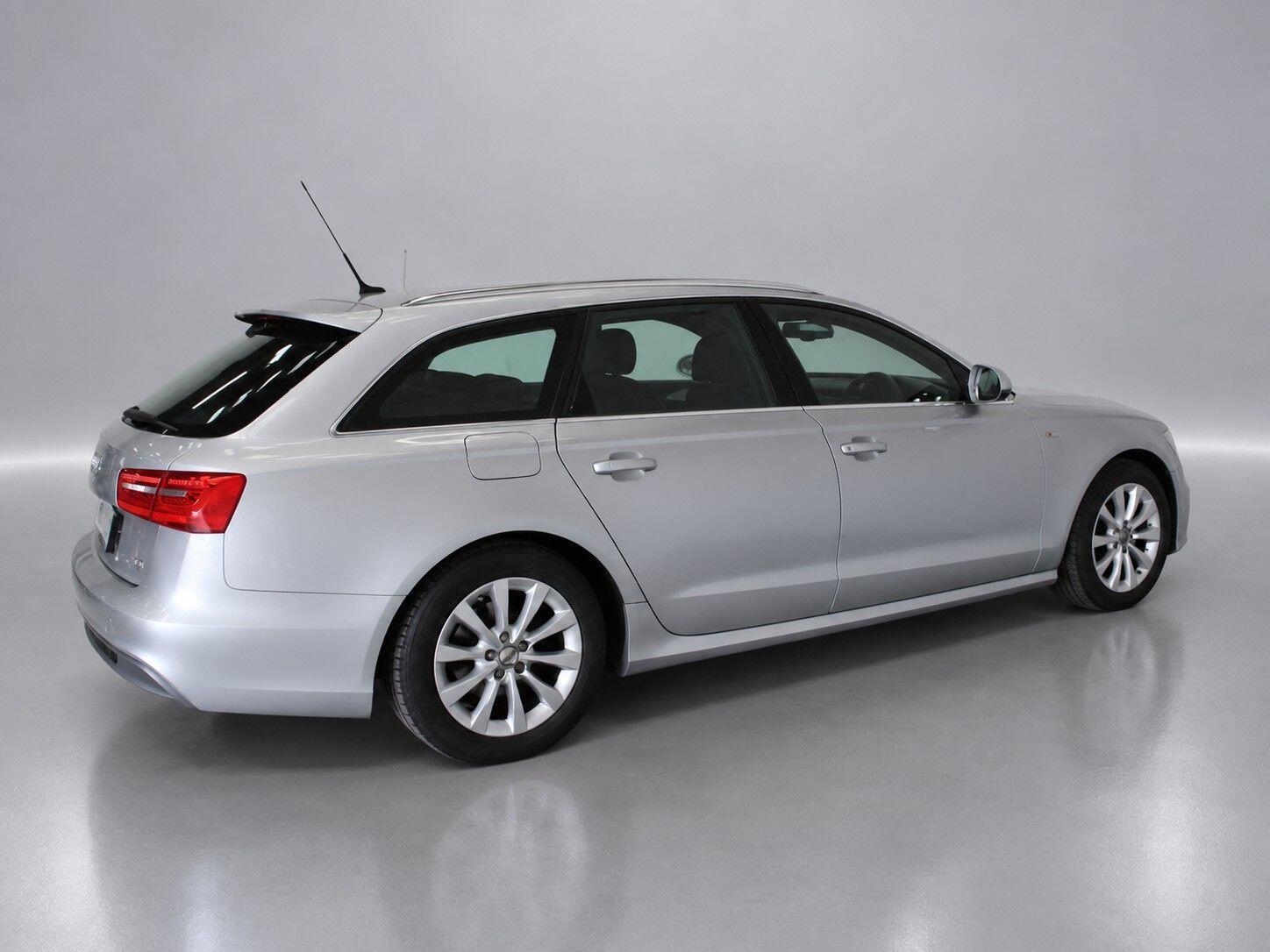 Audi A6 view 11