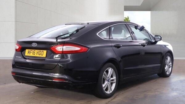 Ford Mondeo view 4