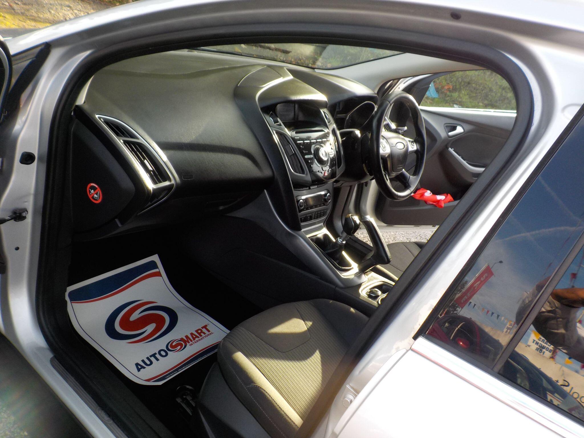 Ford Focus 1.6 TDCi Titanium Euro 5 (s/s) 5dr