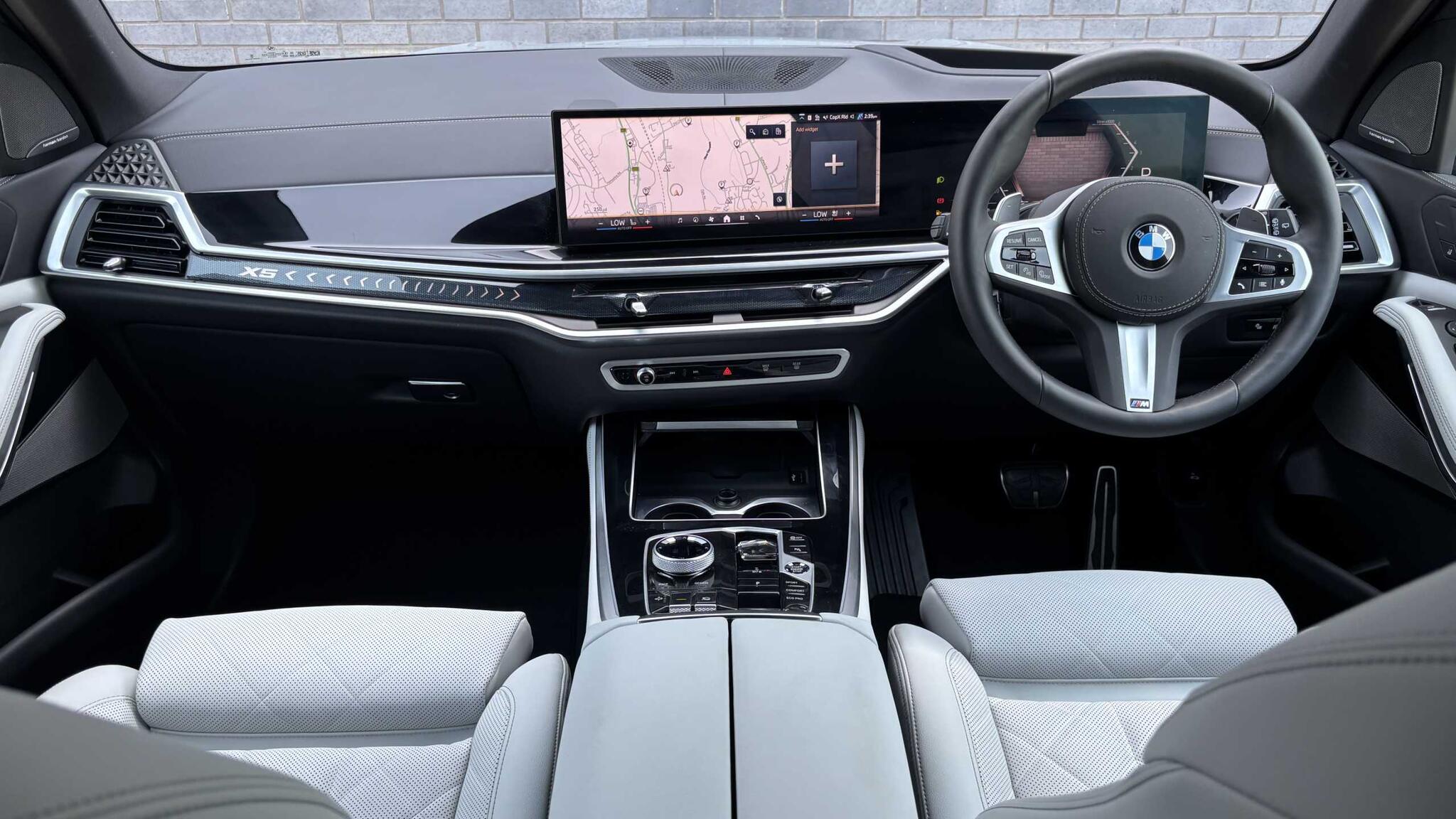 BMW X5 view 4