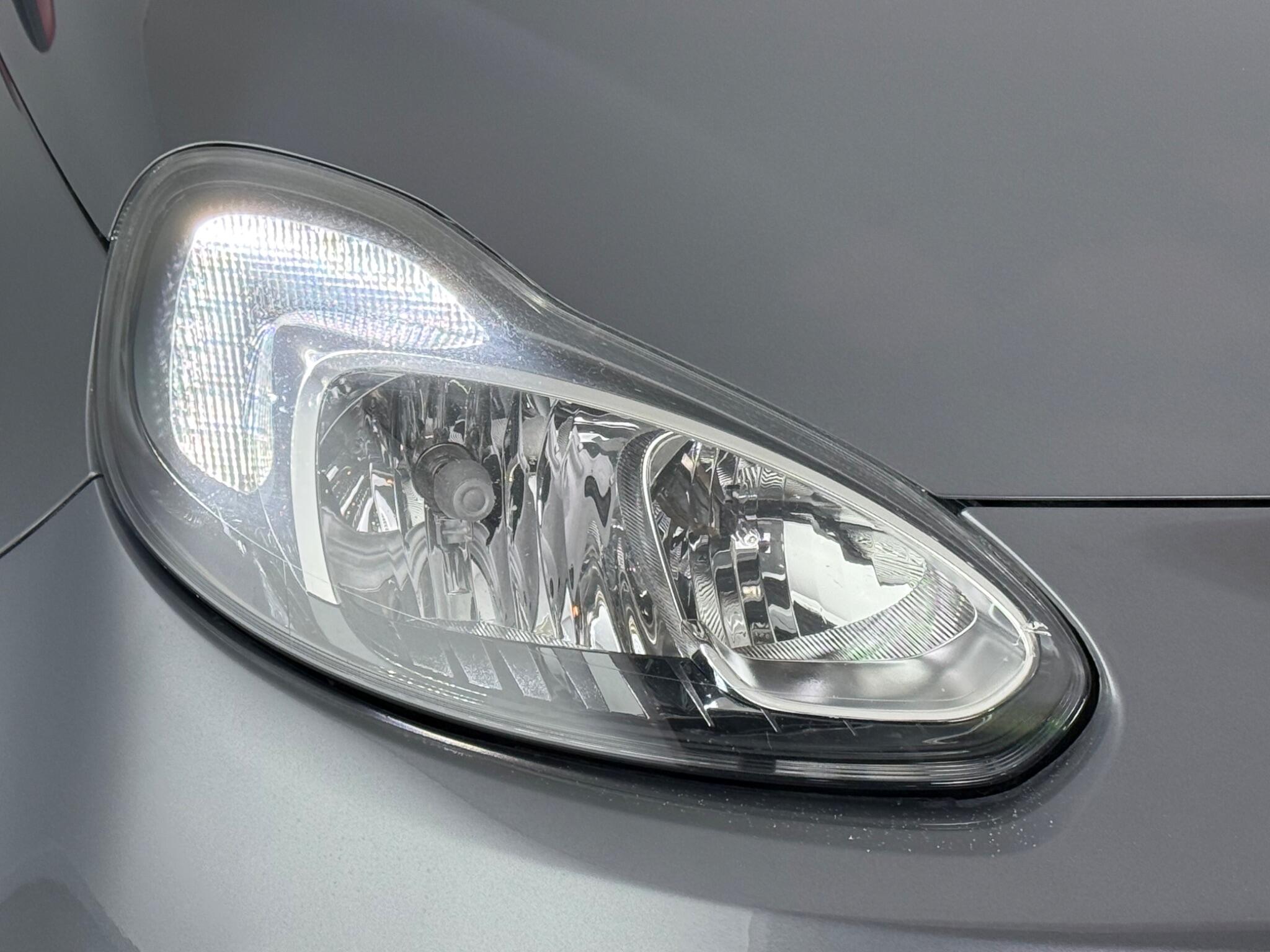 Vauxhall Adam view 12