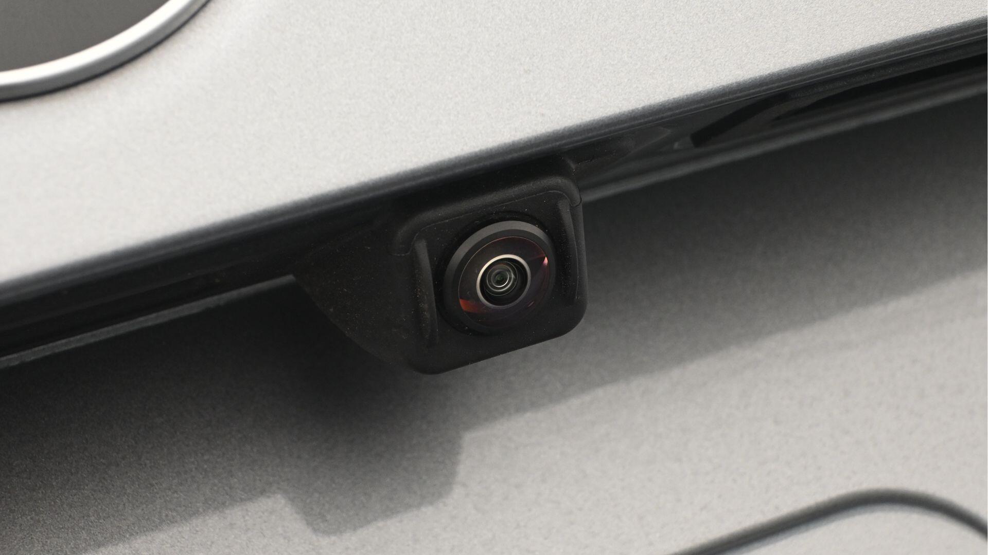 BMW 2 Series view 30