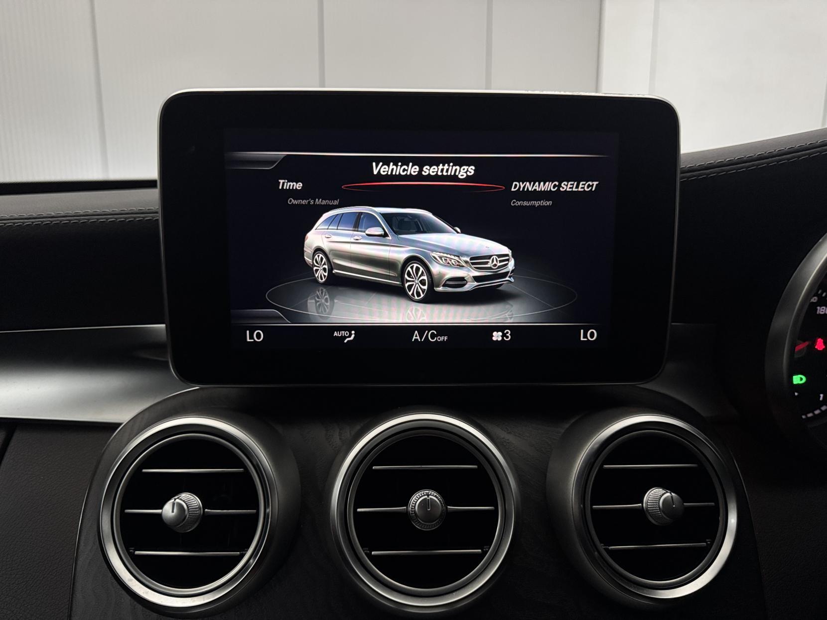 Mercedes-Benz C-Class view 74