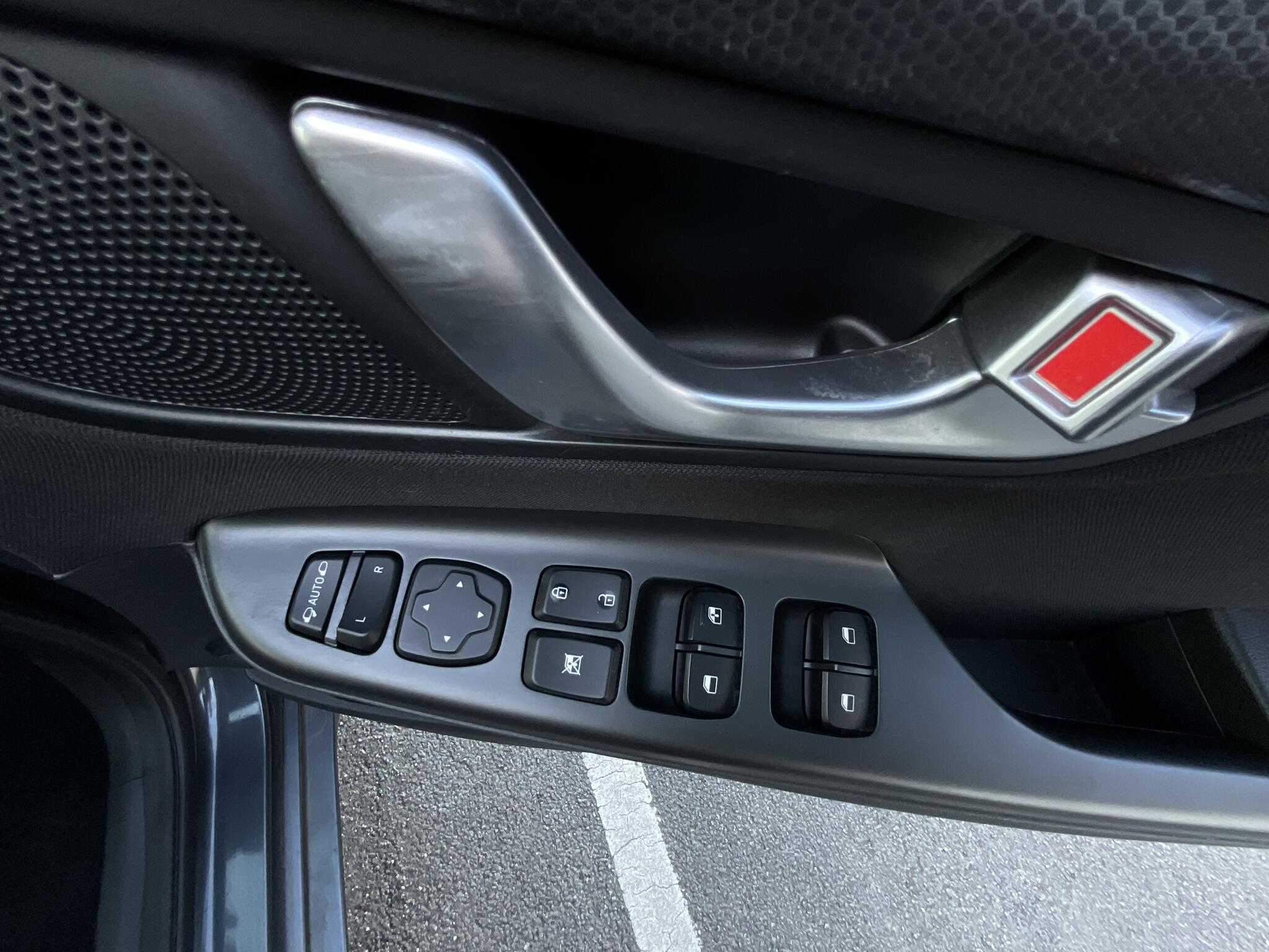 Hyundai Kona view 37