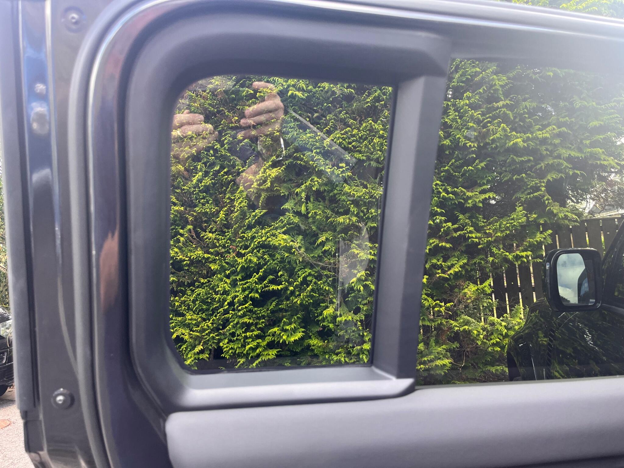 Land Rover Defender view 45