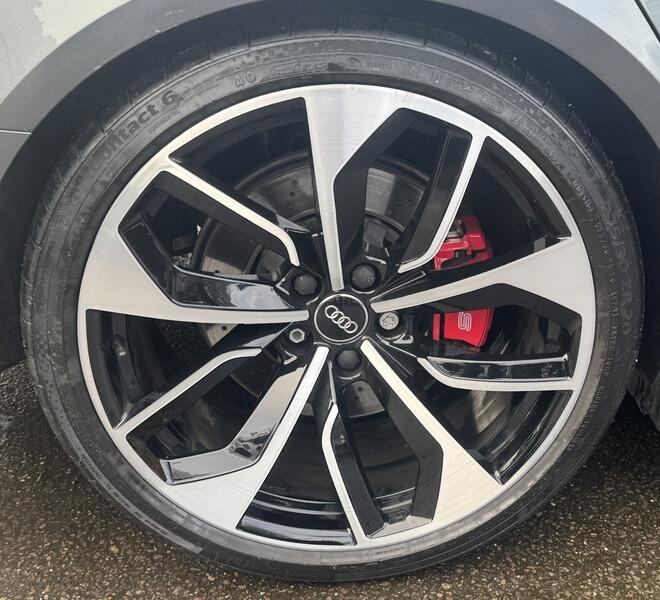 2018 Audi RS4 Avant image 26