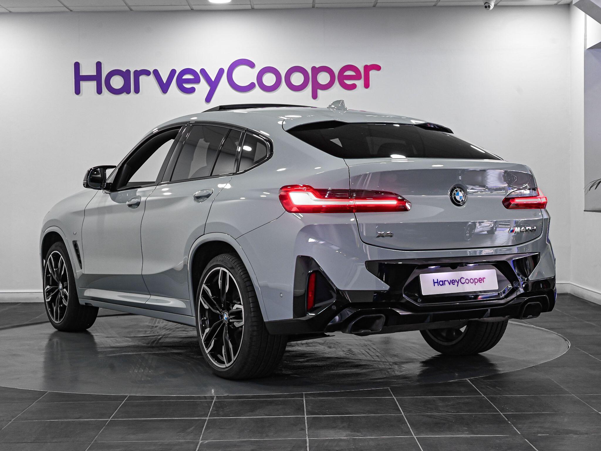 BMW X4 view 6