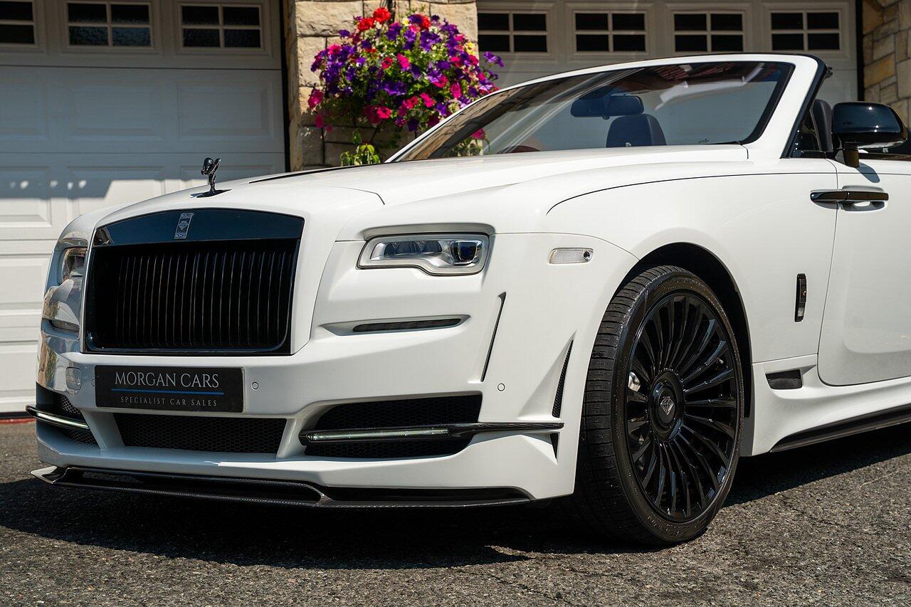 Rolls-Royce Dawn view 45