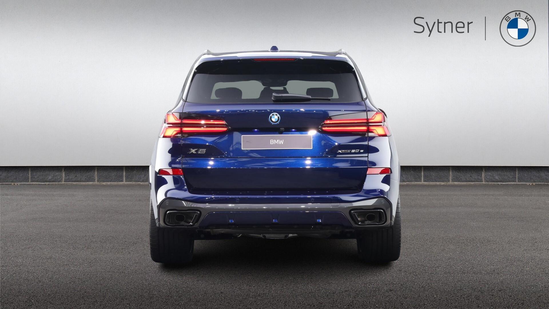 BMW X5 view 15