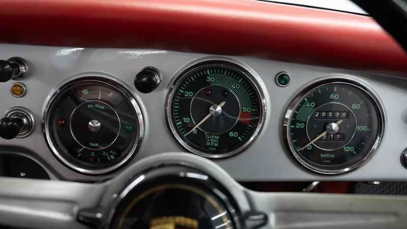 Porsche 356 view 32