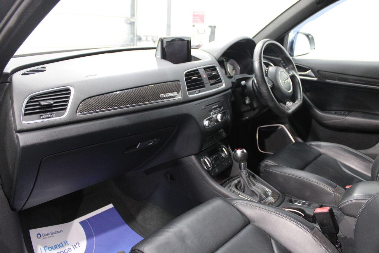Audi RS Q3 view 16