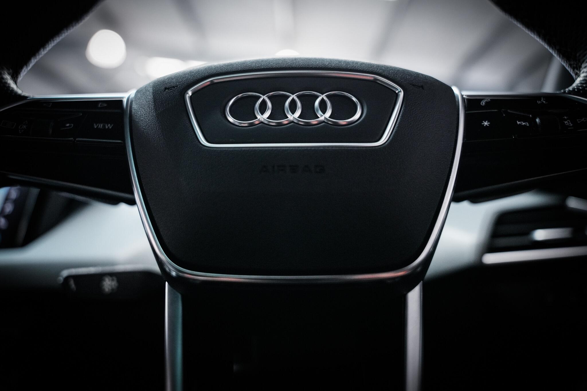 Audi e-tron GT view 48