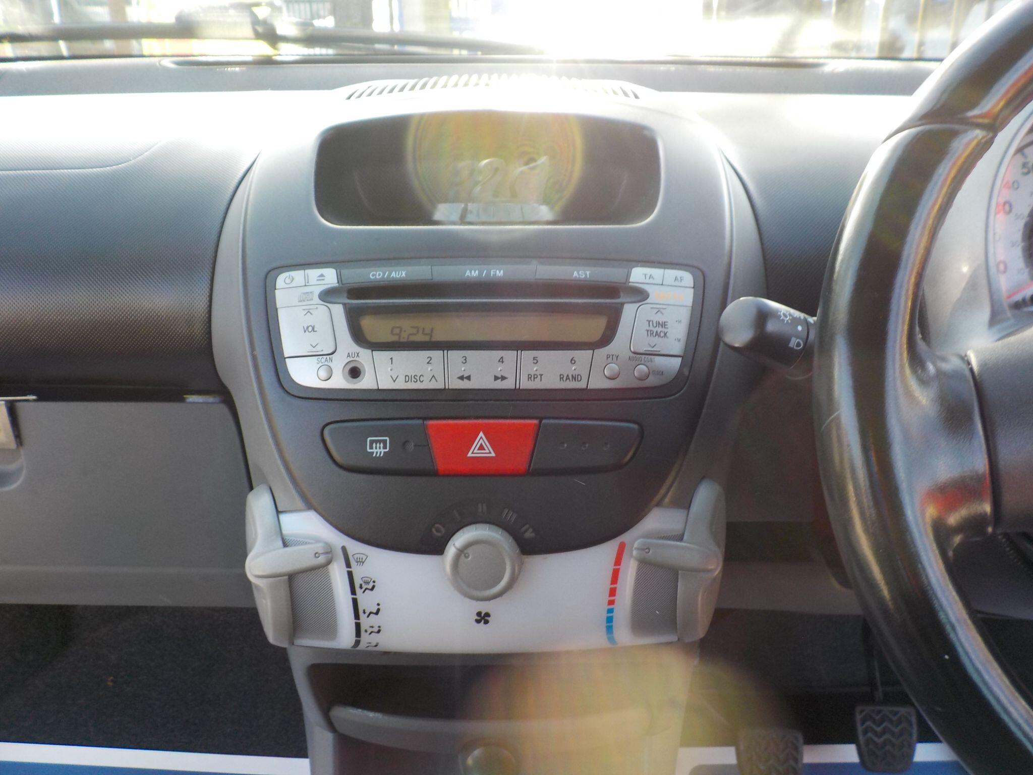Toyota AYGO 1.0 VVT-i Platinum Euro 4 5dr