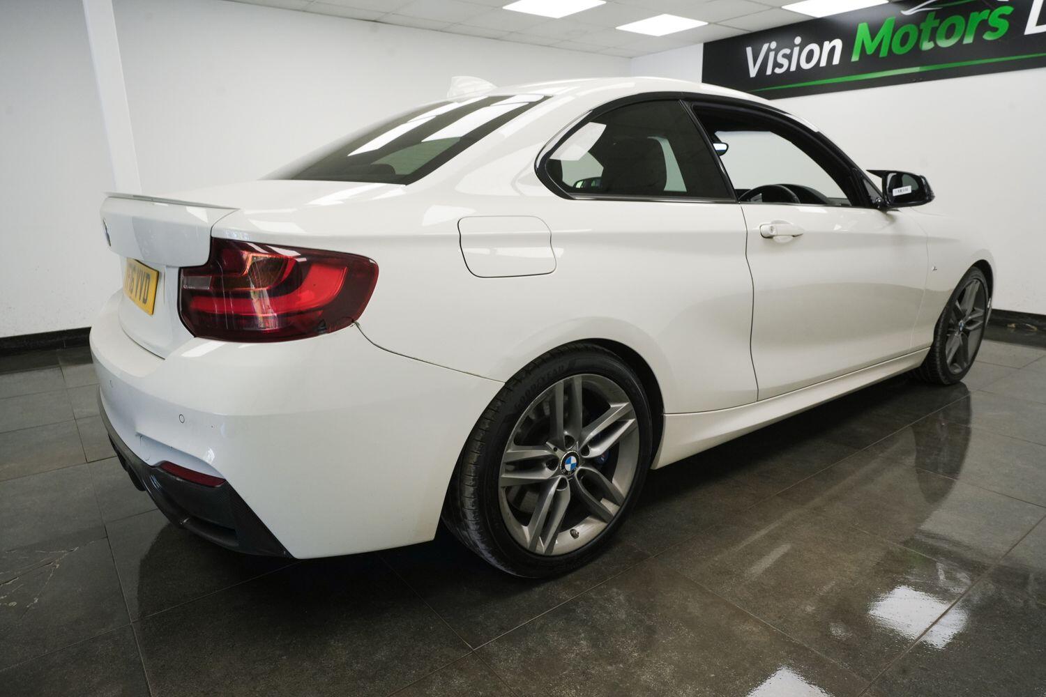 BMW 2 Series view 4
