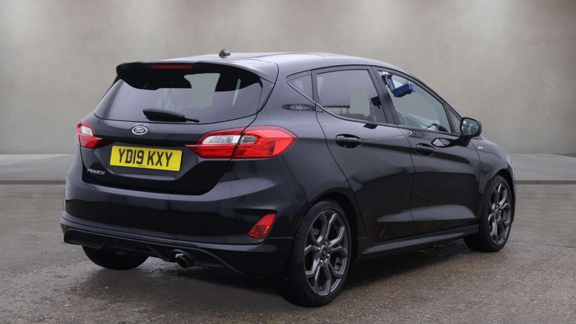 Ford Fiesta view 9