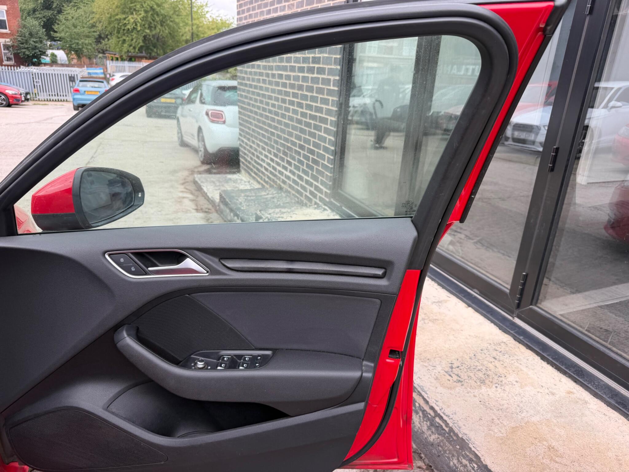 Audi A3 view 9