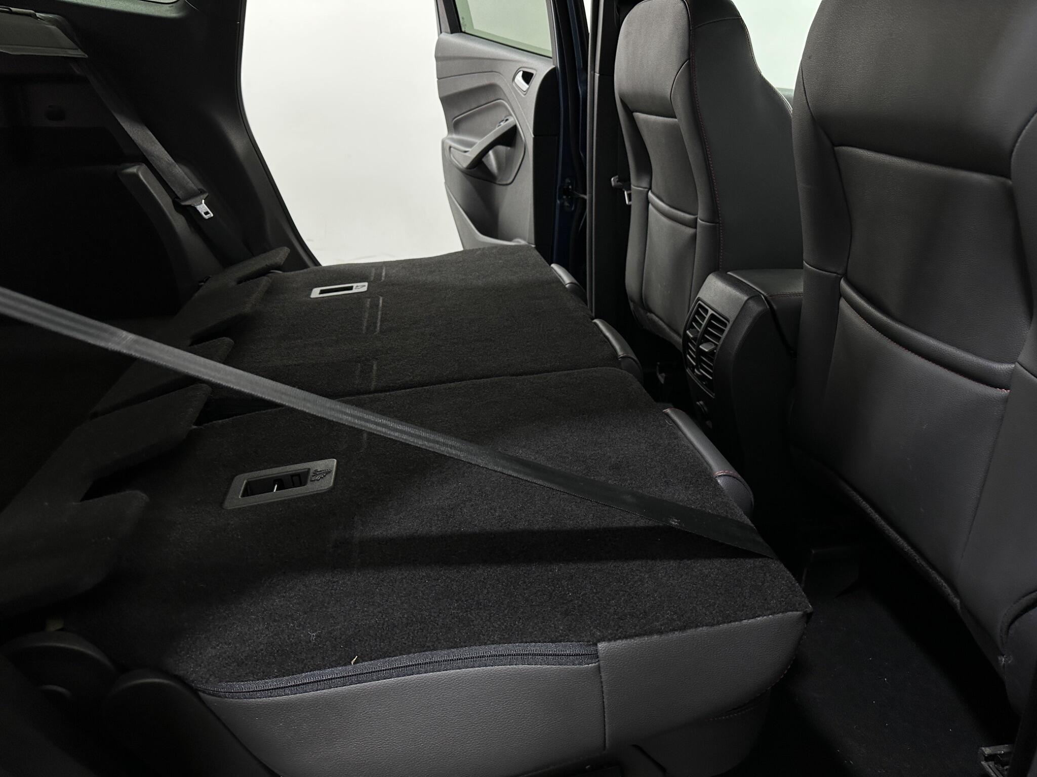 Ford Kuga view 44