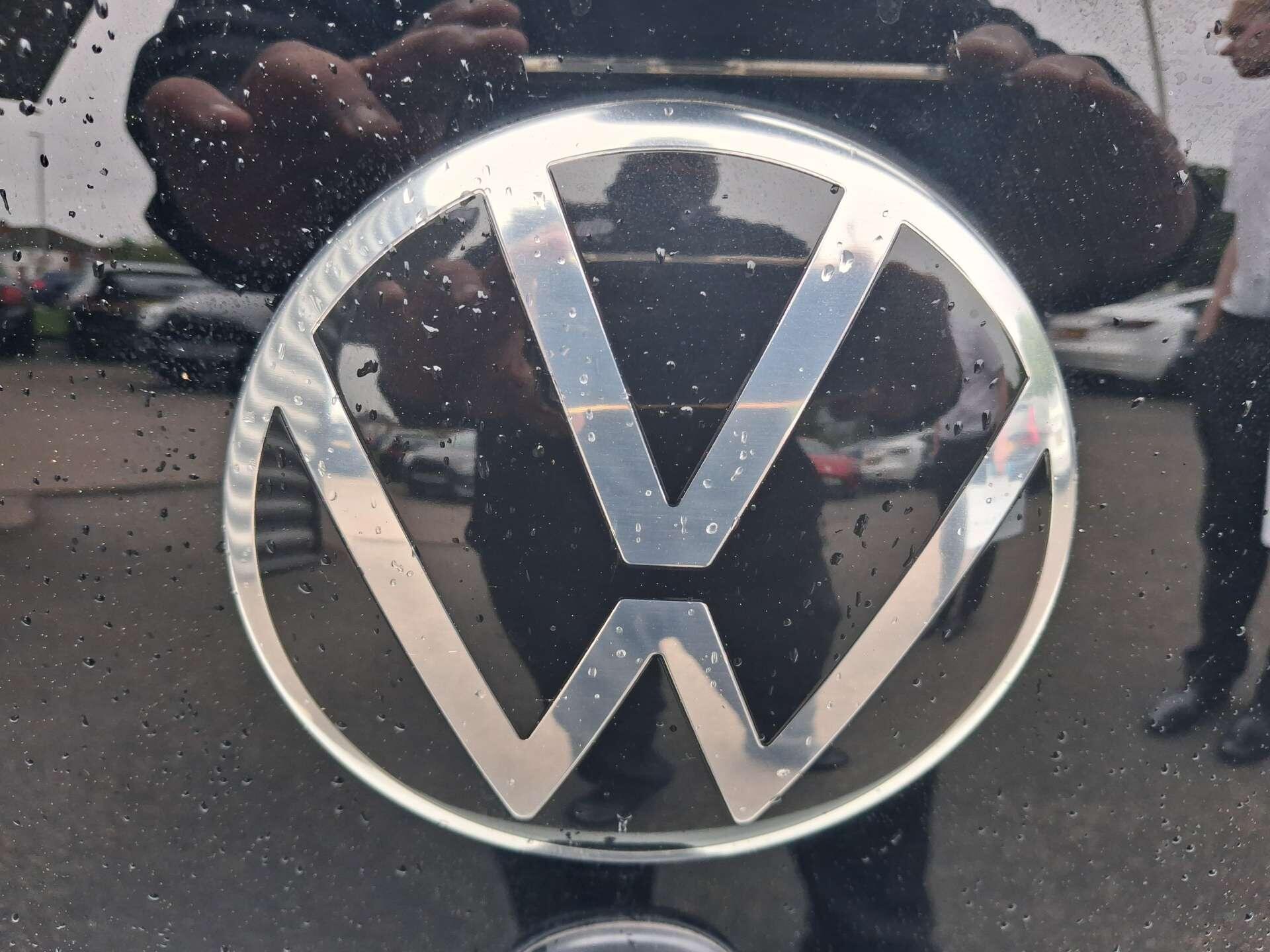 Volkswagen up! view 21