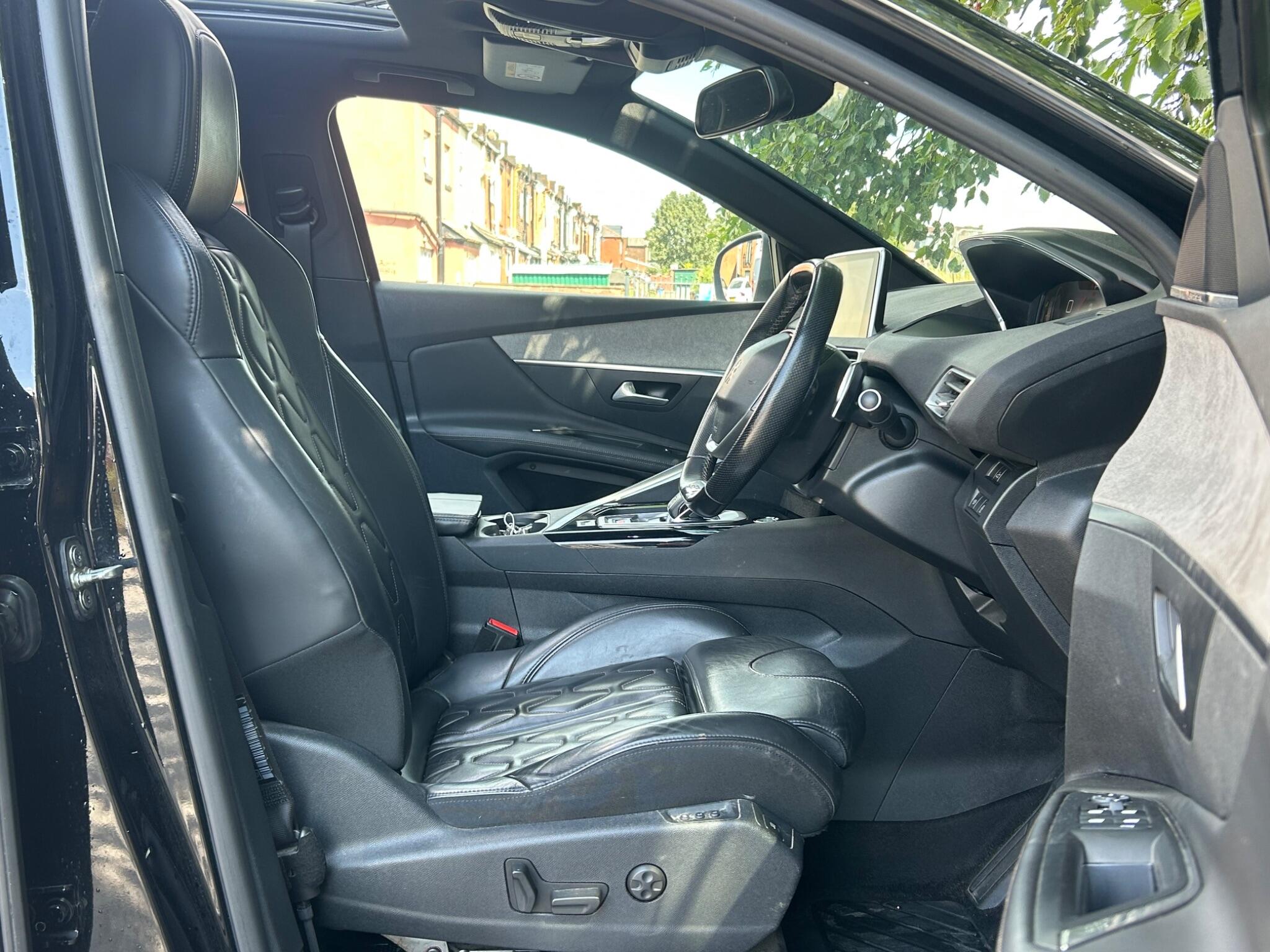 Peugeot 3008 view 15