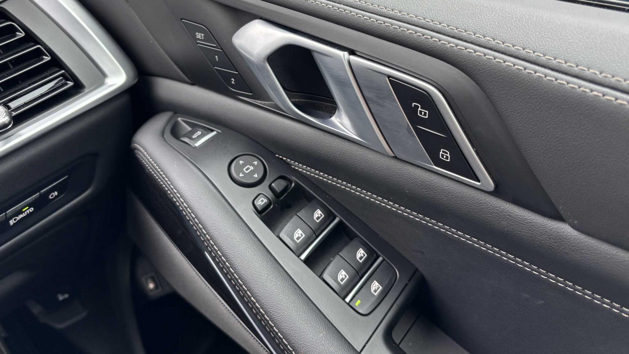 BMW X5 view 29