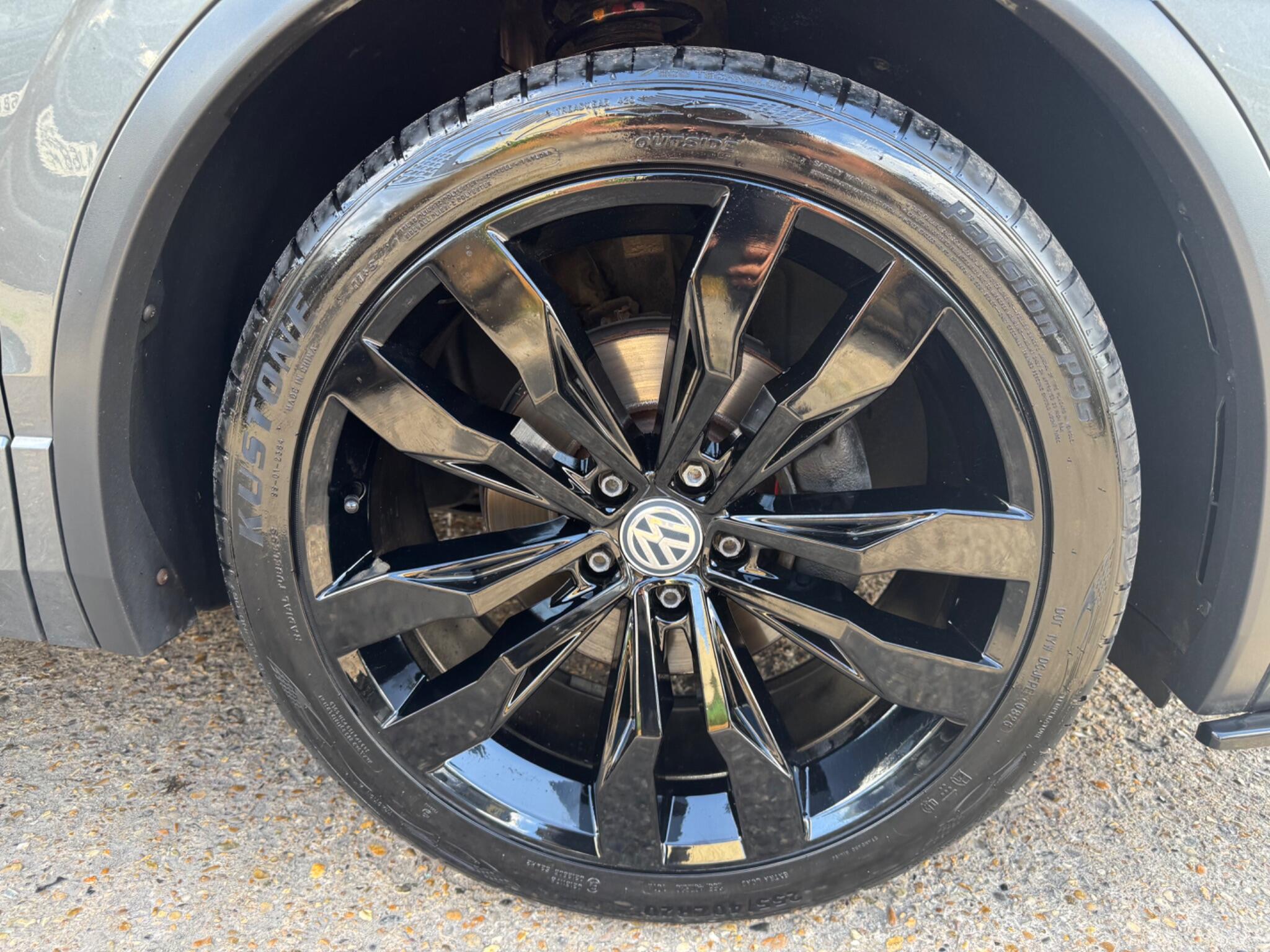 Volkswagen Tiguan view 37