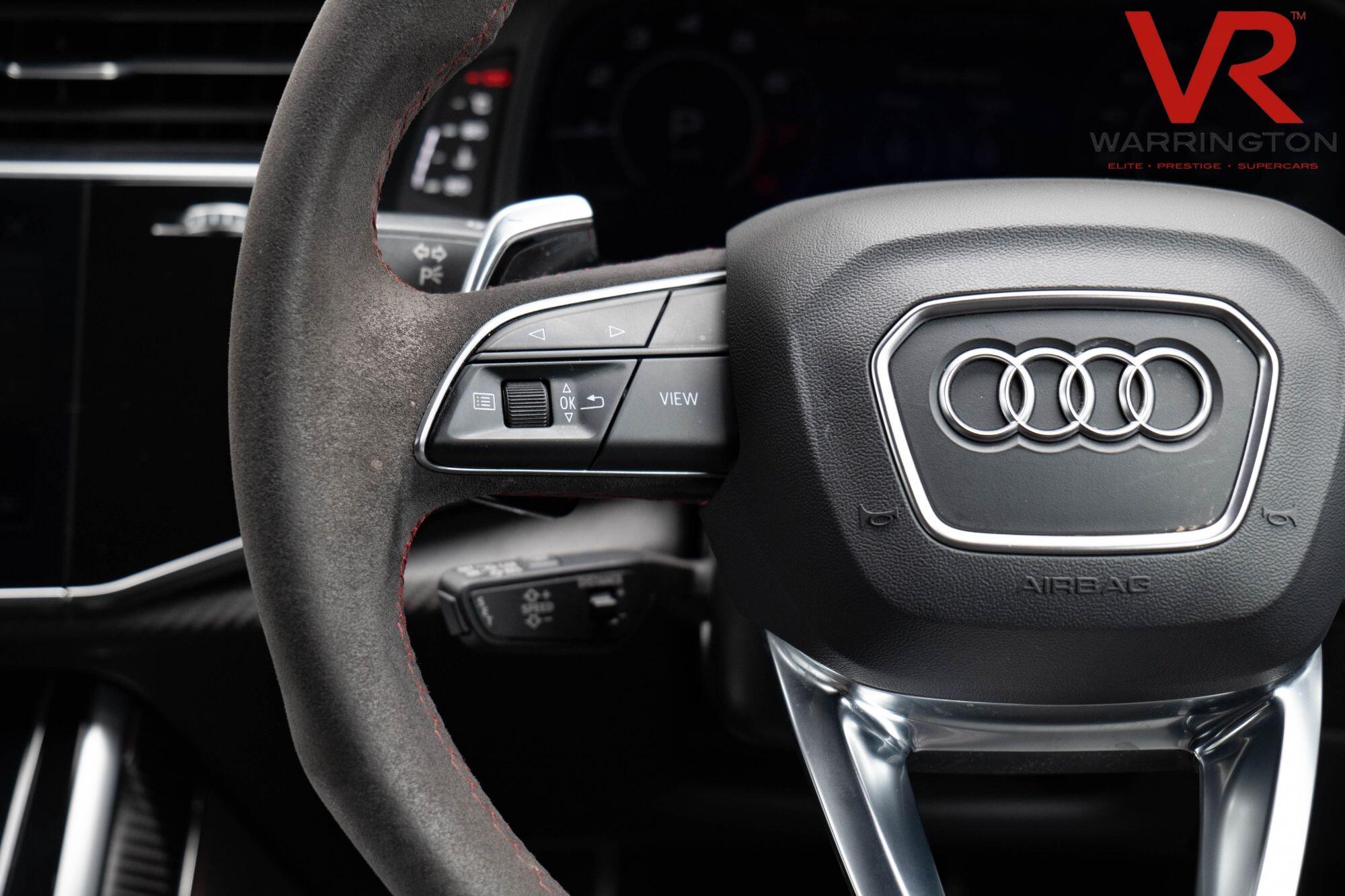 Audi RSQ8 view 8