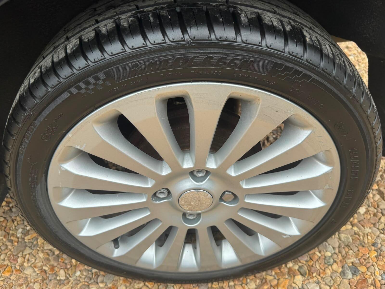 Ford Fiesta view 24