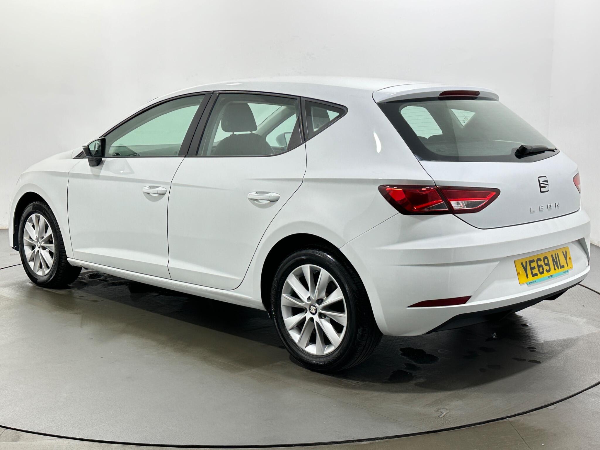 Seat Leon view 6