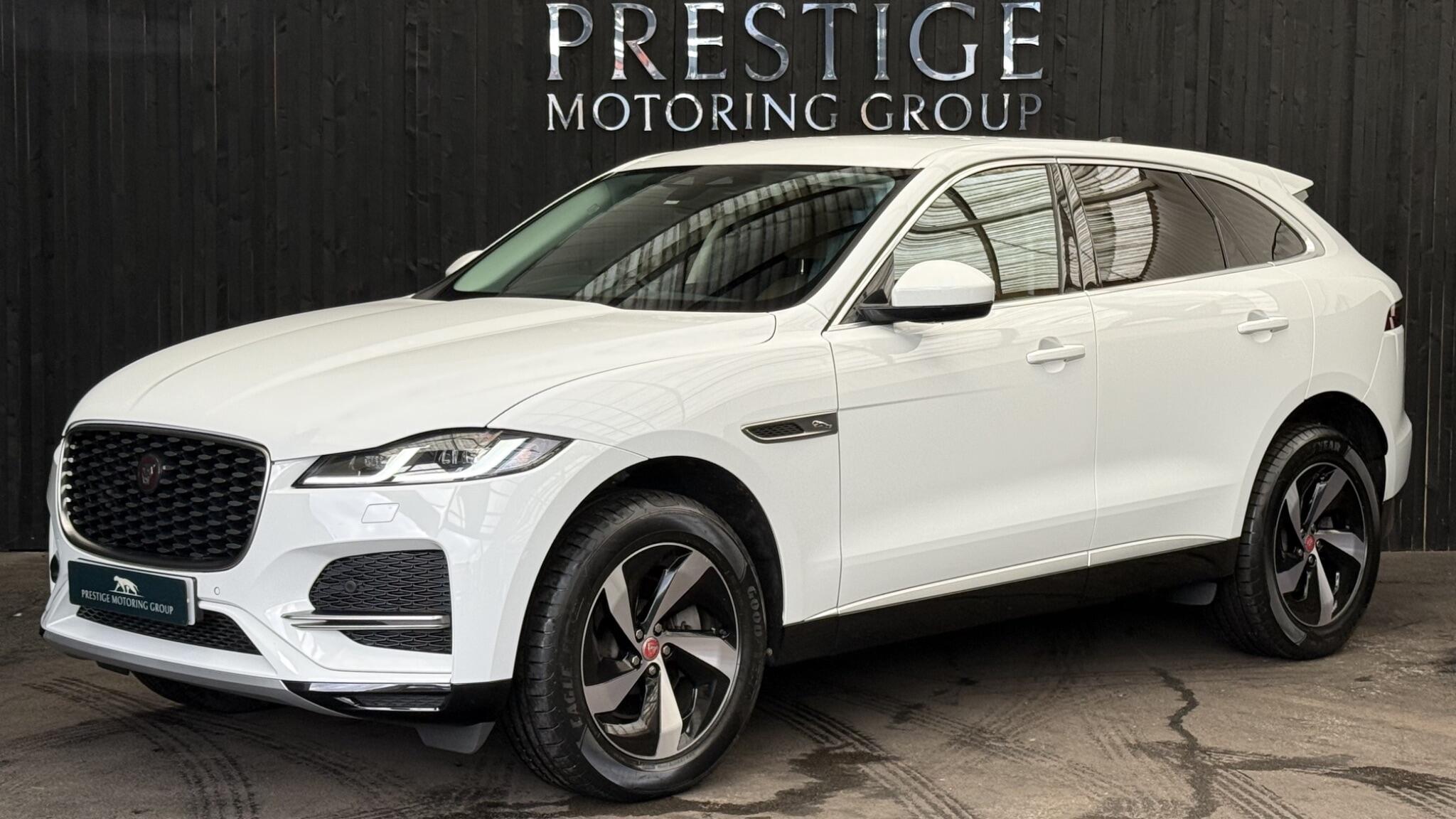 Jaguar F-Pace view 6