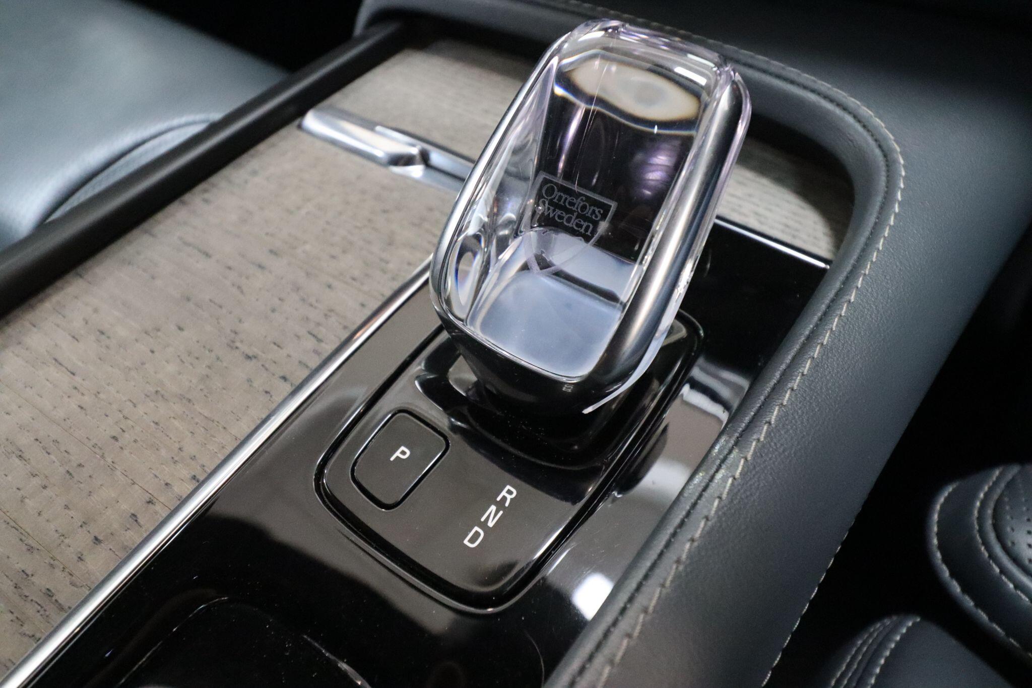 Volvo XC90 view 23
