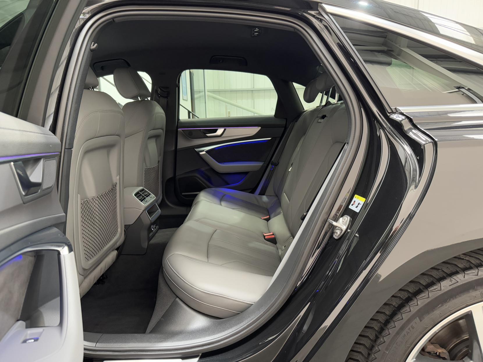Audi A6 Saloon view 51
