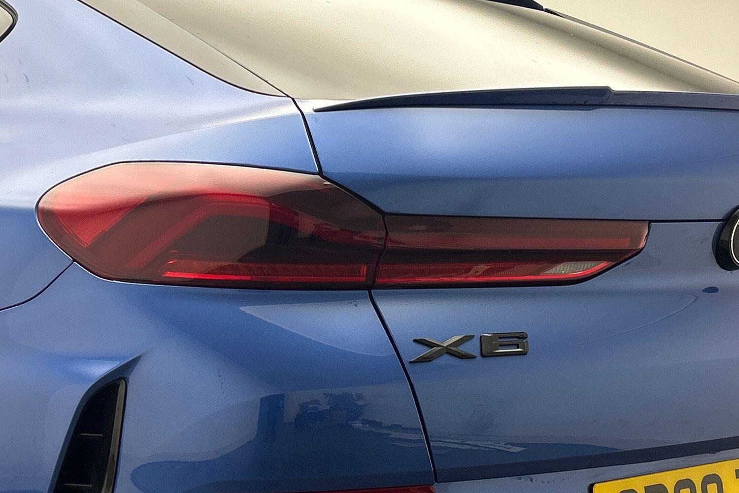 BMW X6 view 20