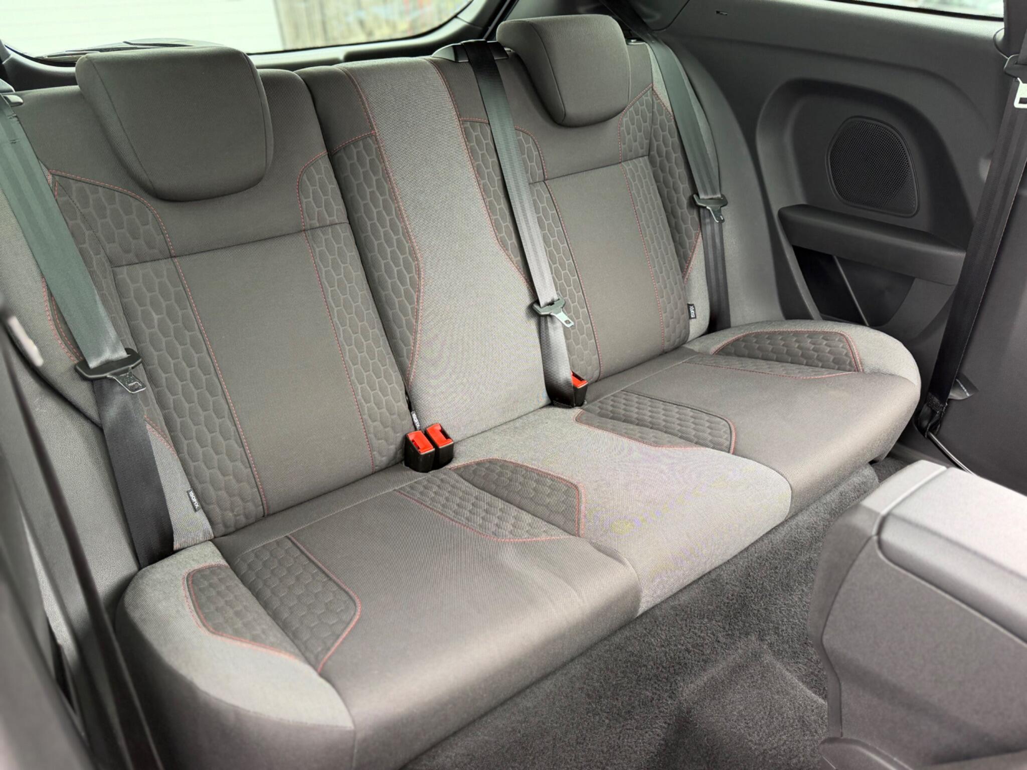 Ford Fiesta view 31