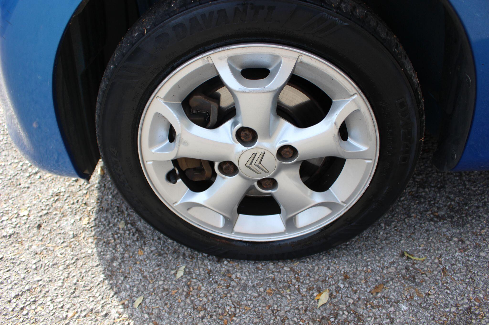 Citroen C1 view 9
