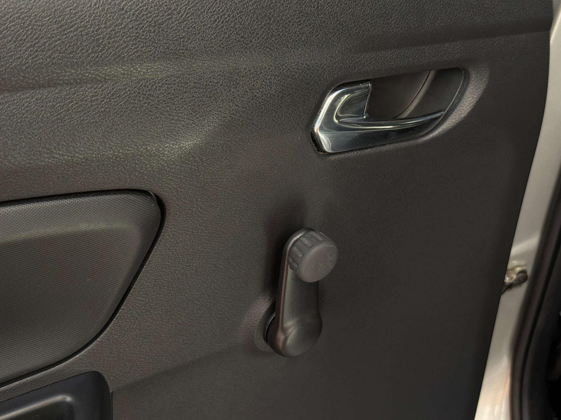 Nissan Micra view 35