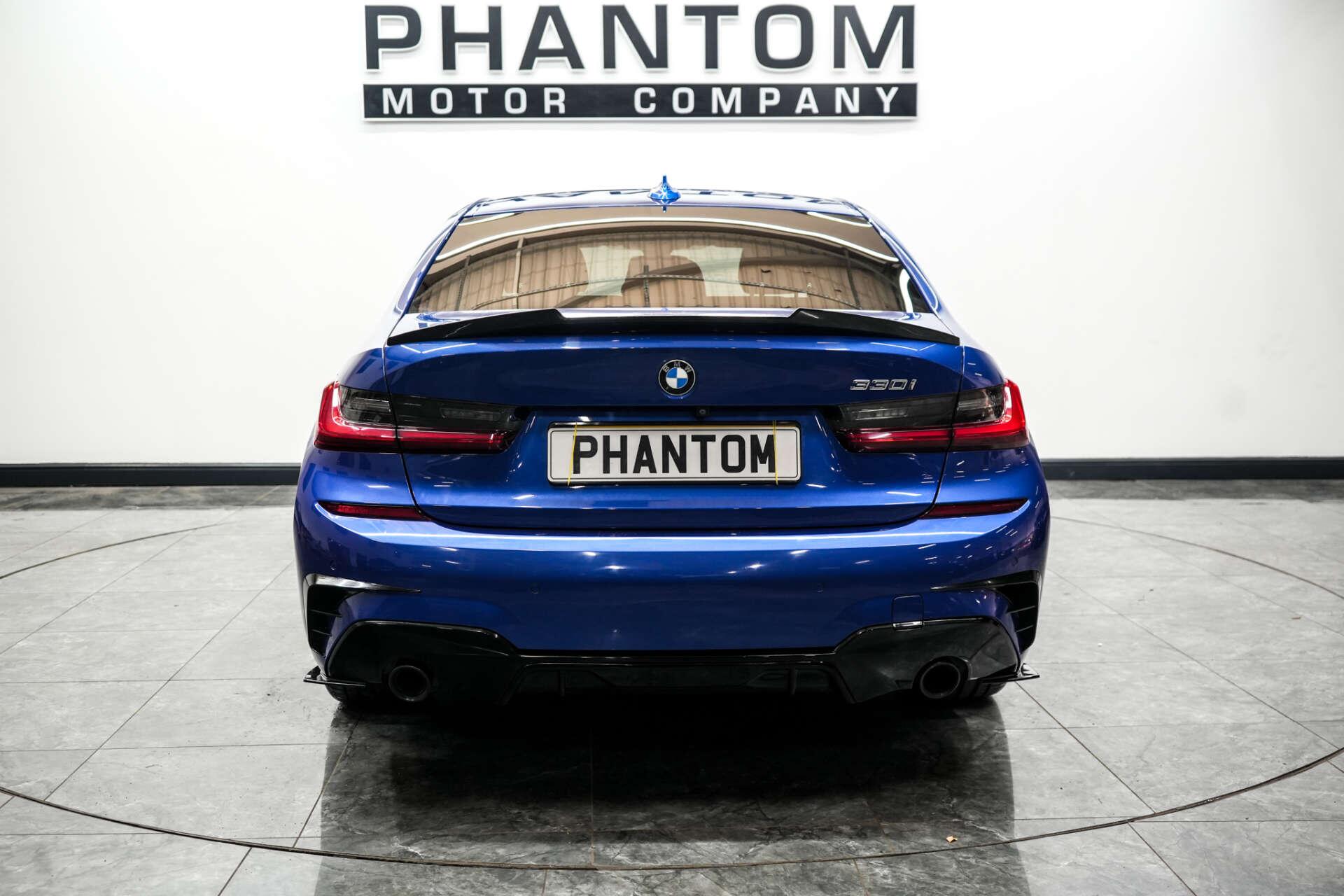 BMW 3 Series view 4
