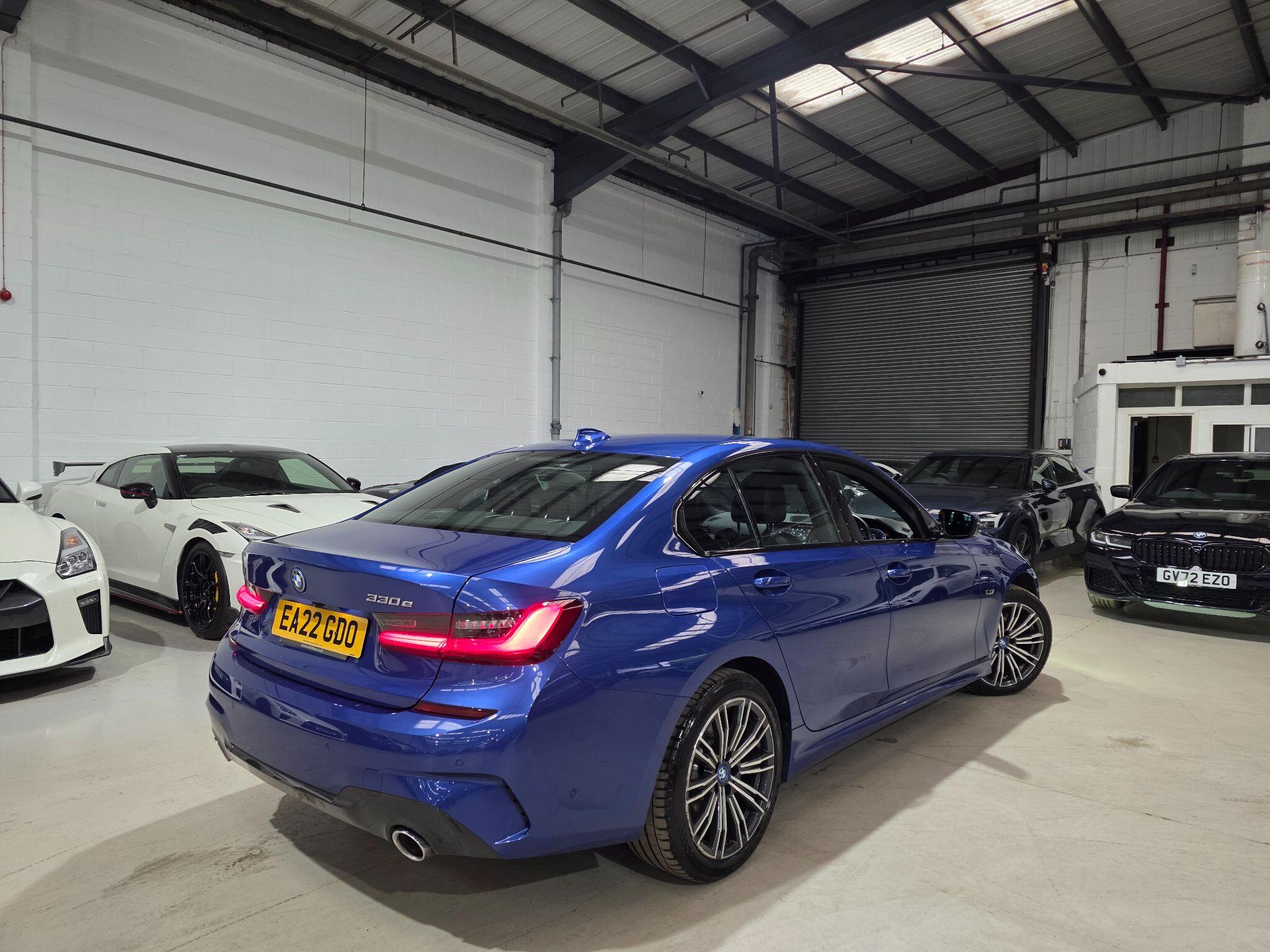 BMW 3 Series view 29