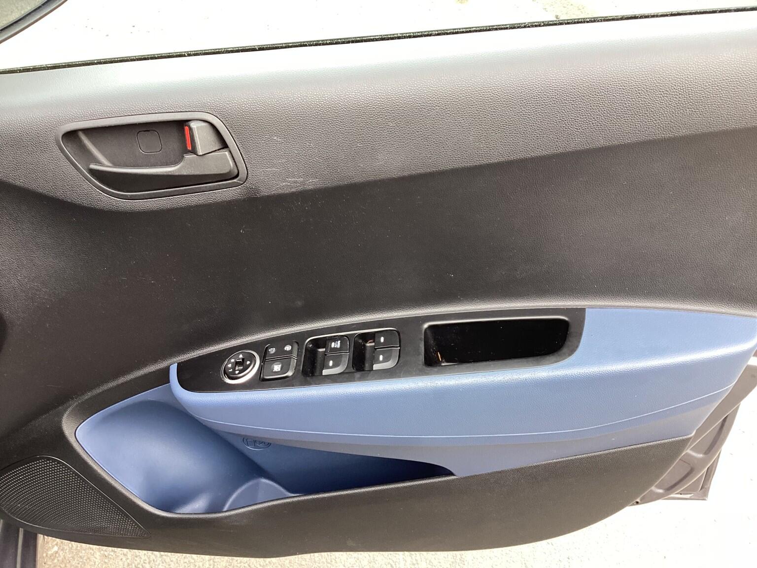 Hyundai I10 view 6