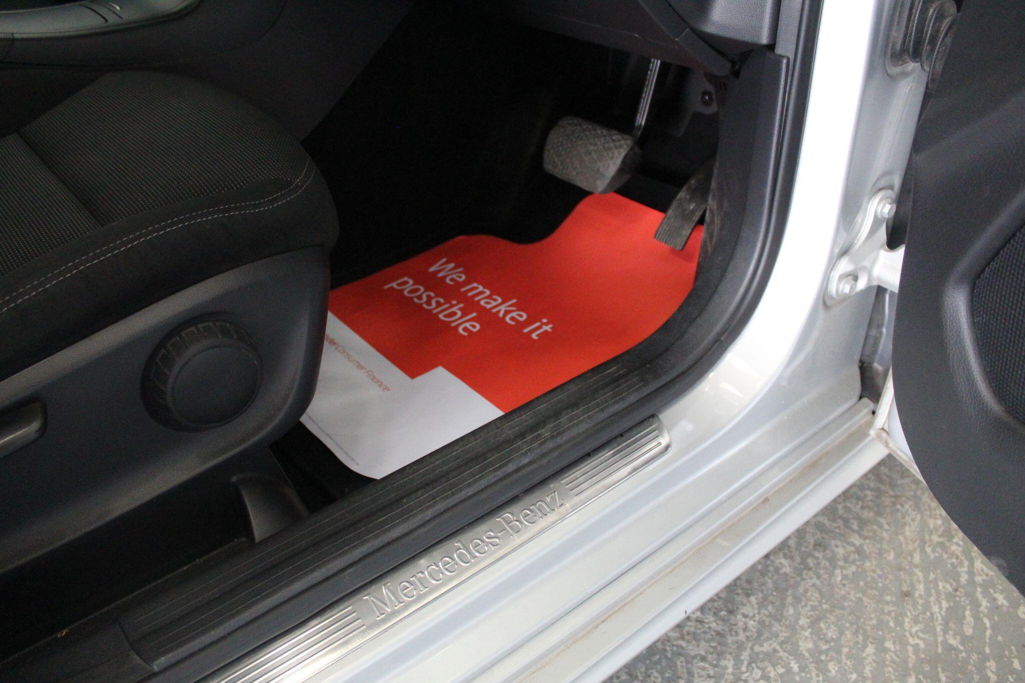 Mercedes-Benz B-Class view 47
