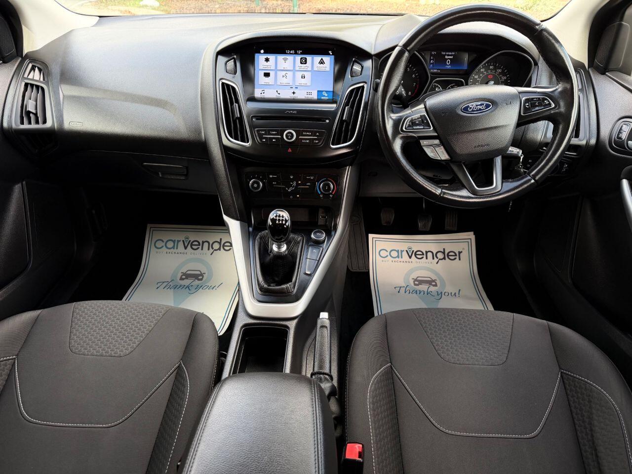 Ford Focus view 5