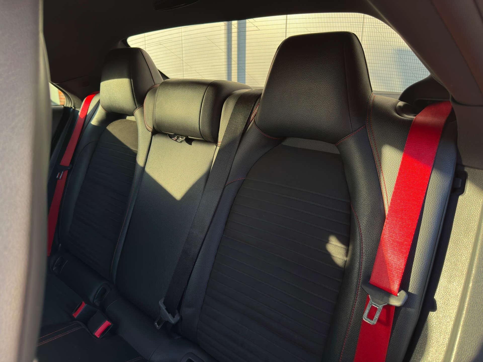 Mercedes-Benz Cla view 41