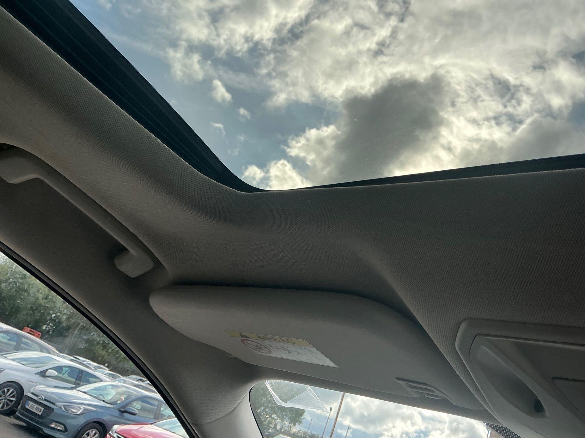 Ford Kuga view 4