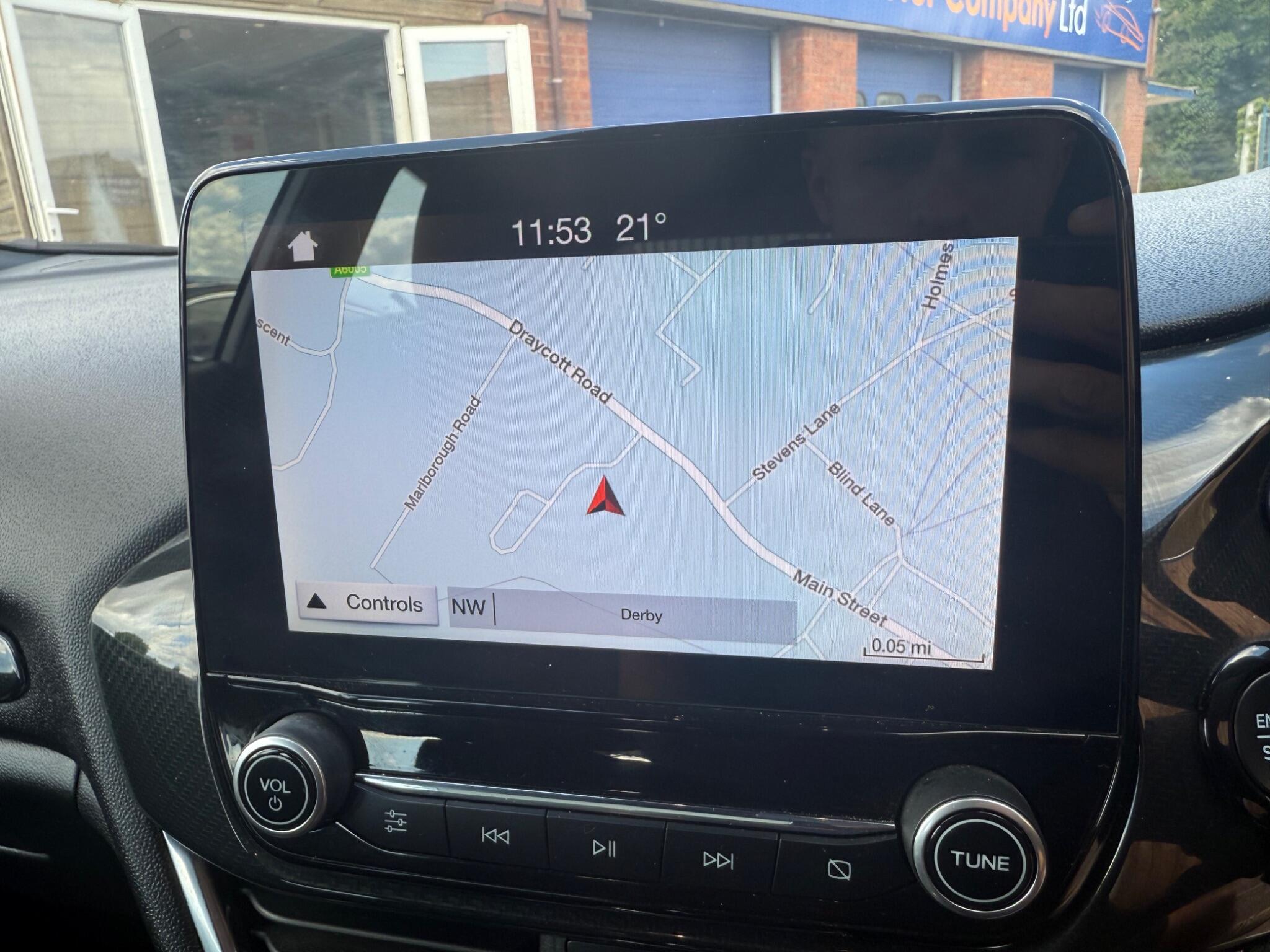 Ford Fiesta view 6